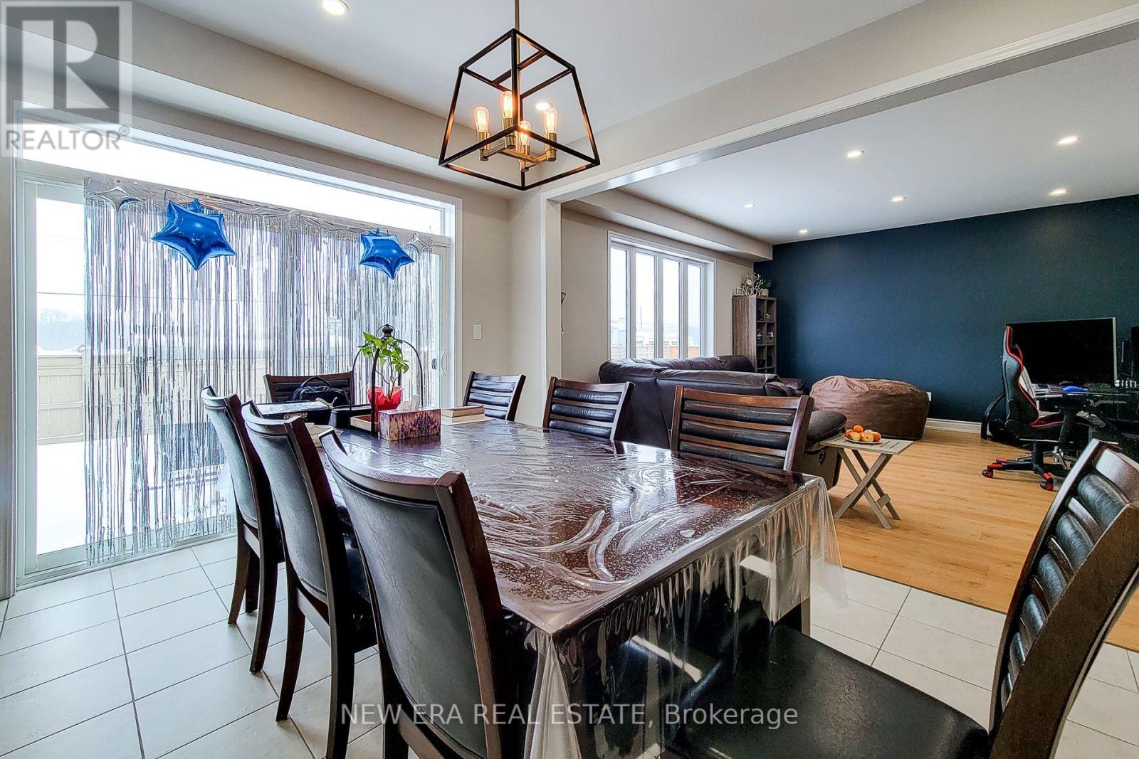 Photo 36 of 24 Esther Crescent, Thorold ON