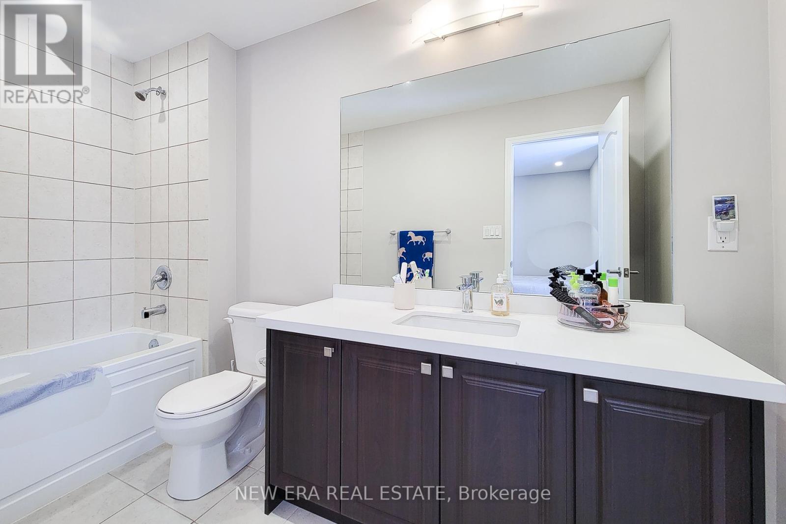 Photo 35 of 24 Esther Crescent, Thorold ON