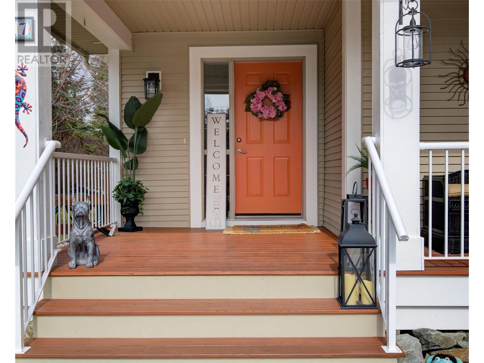 Photo 6 of 17 Kestrel Court, Vernon BC