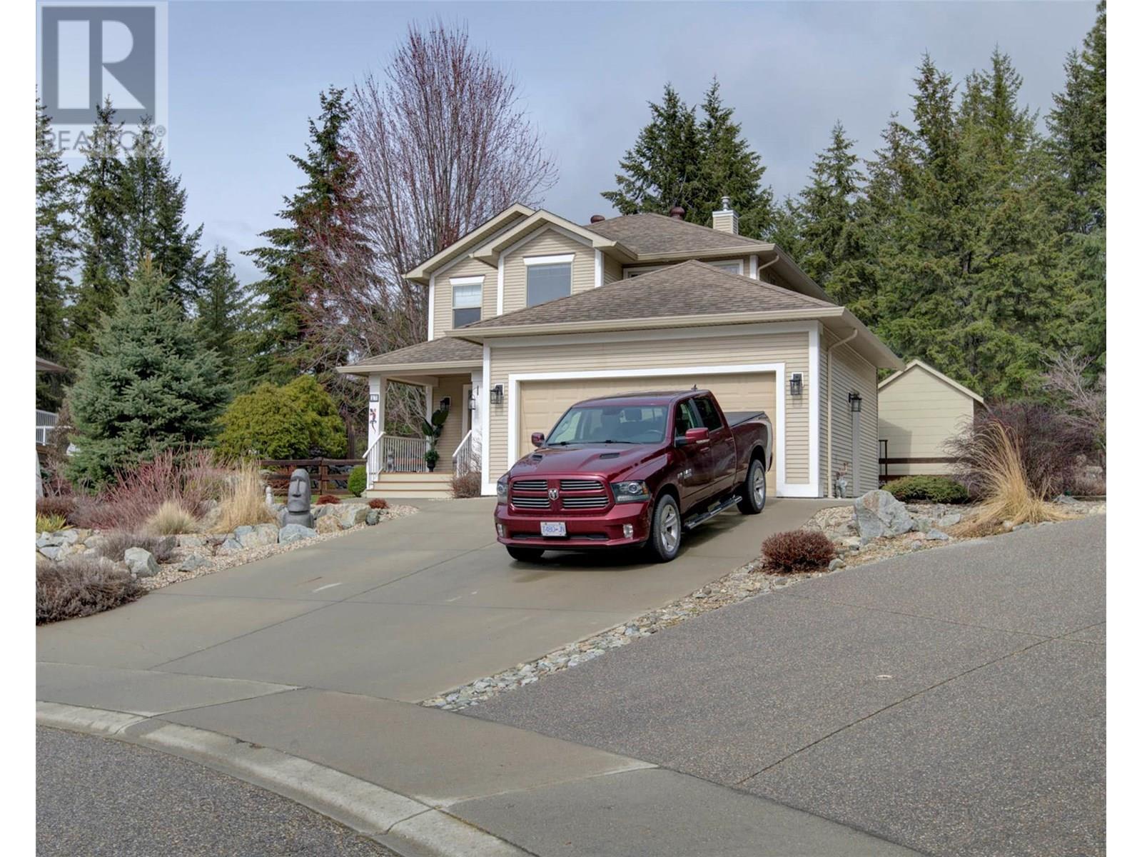 Photo 2 of 17 Kestrel Court, Vernon BC