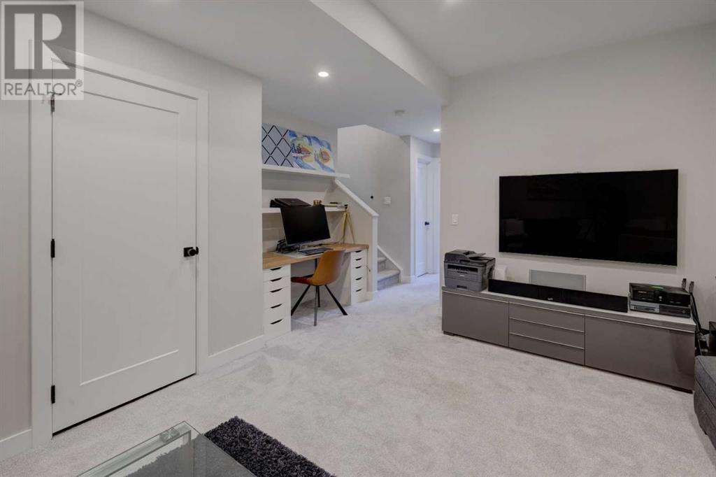 Single Family House for Sale in   Street SW Altadore Calgary 