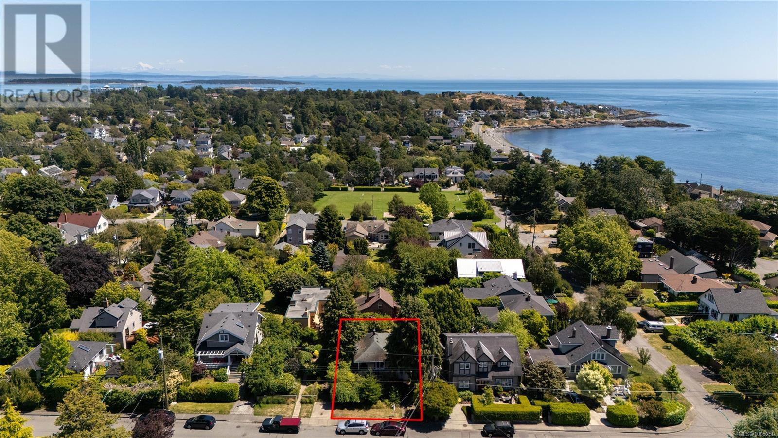  517 Victoria Avenue, Oak Bay