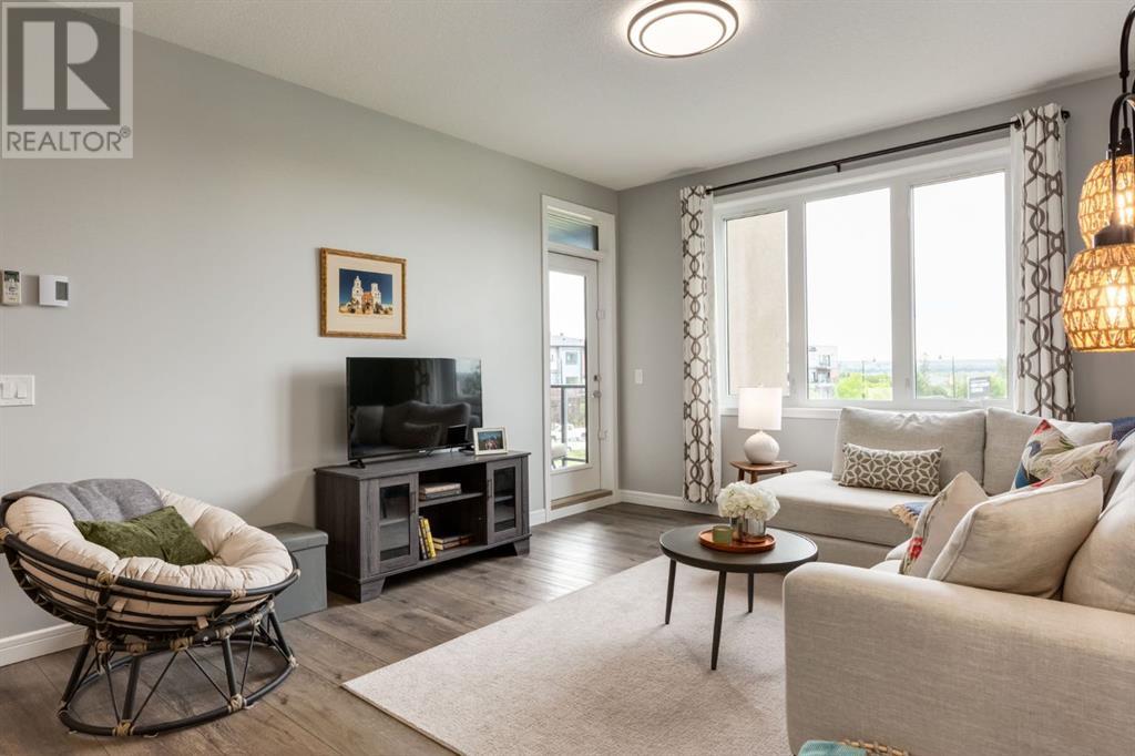 Single Family House for Sale in   Greenbriar Place NW Greenwood/Greenbriar Calgary 