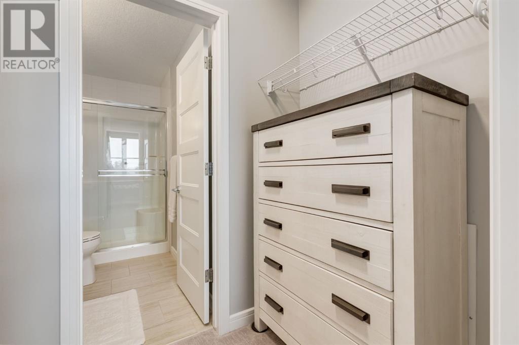Single Family House for Sale in   Greenbriar Place NW Greenwood/Greenbriar Calgary 