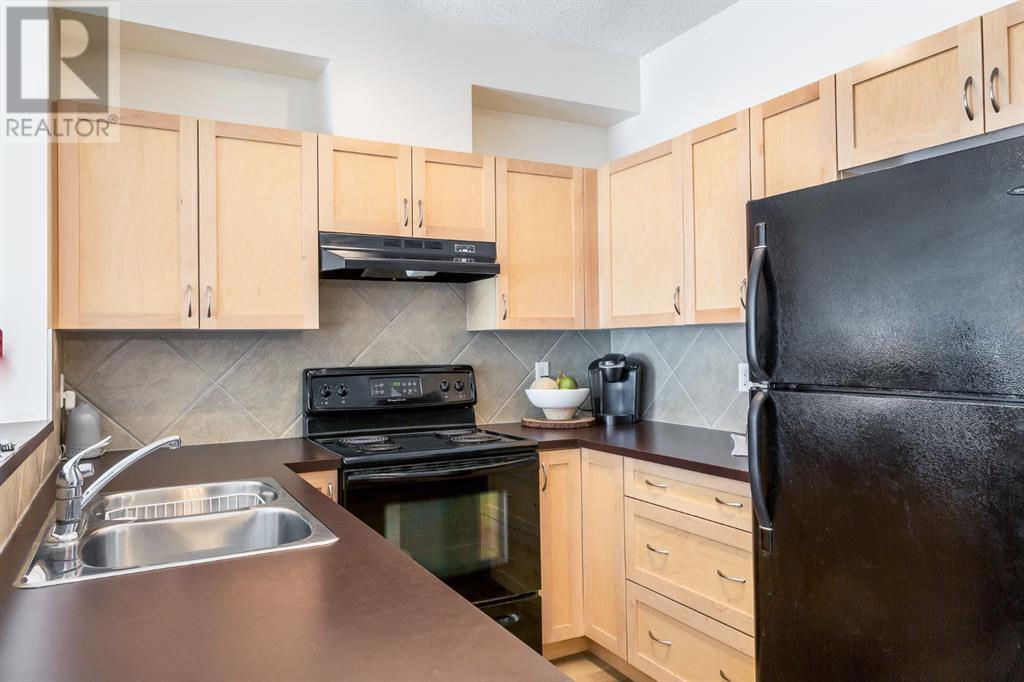 Single Family House for Sale in   Panamount Drive NW Panorama Hills Calgary 