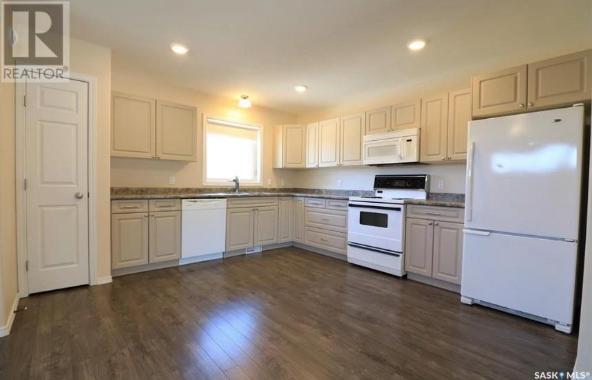 Photo 4 of A 1322 107th Street, North Battleford SK