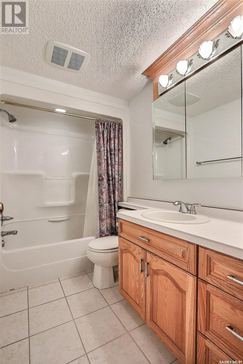 Photo 8 of 304 2501 1st Avenue W, Prince Albert SK