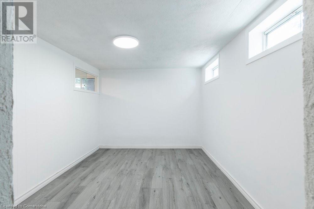 Photo 31 of 8477 Dickenson Road E, Hamilton ON