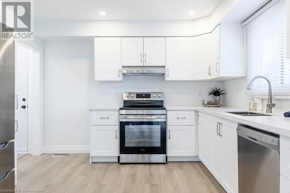 Photo 28 of 8477 Dickenson Road E, Hamilton ON