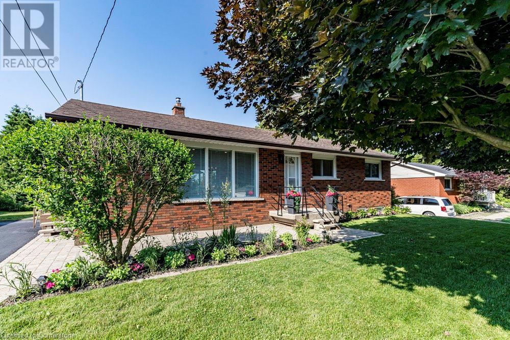 Photo 39 of 8477 Dickenson Road E, Hamilton ON