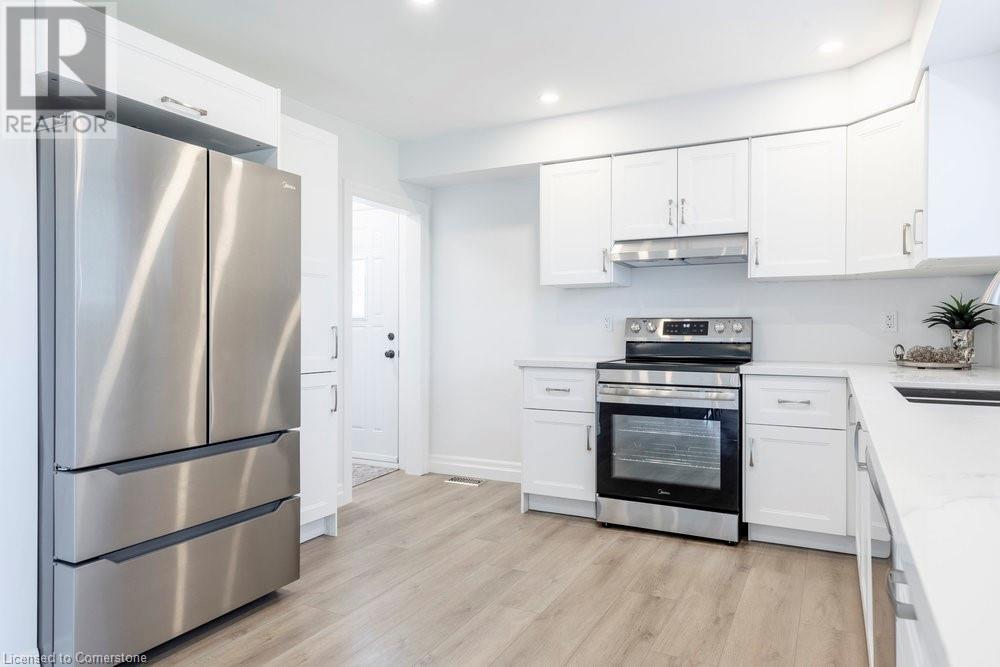 Photo 23 of 8477 Dickenson Road E, Hamilton ON