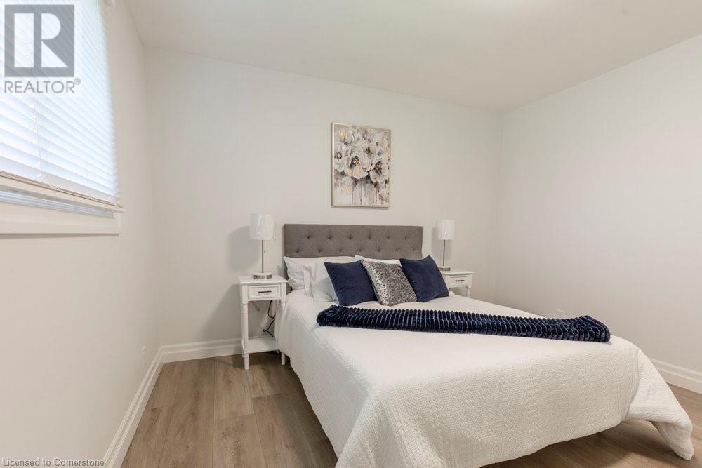 Photo 12 of 8477 Dickenson Road E, Hamilton ON
