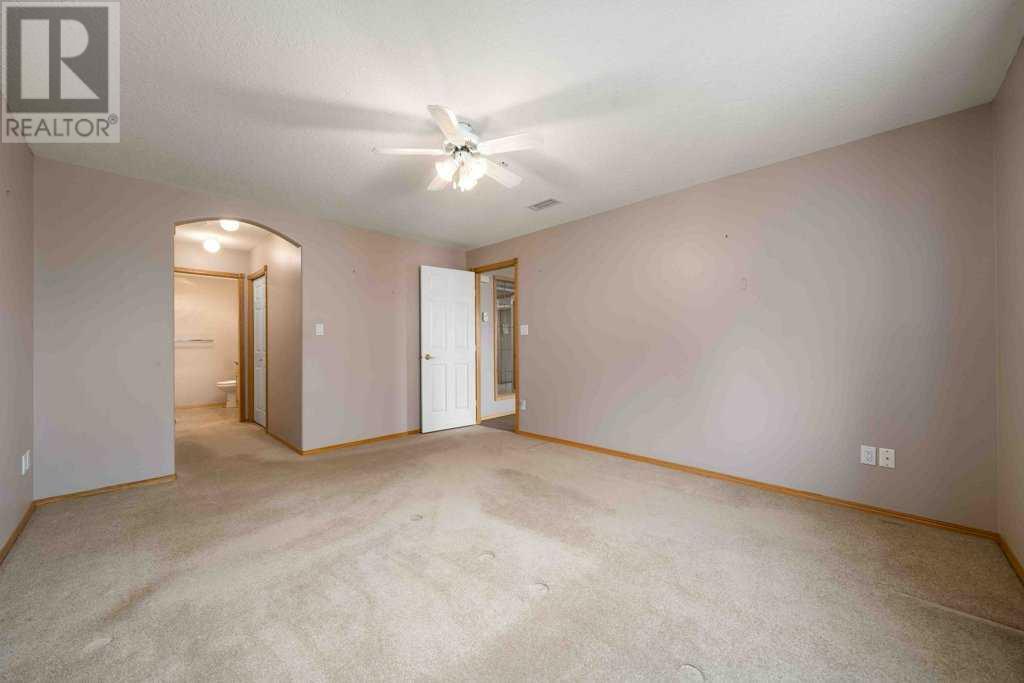 Single Family House for Sale in   Southview Drive SE Connaught Medicine Hat 