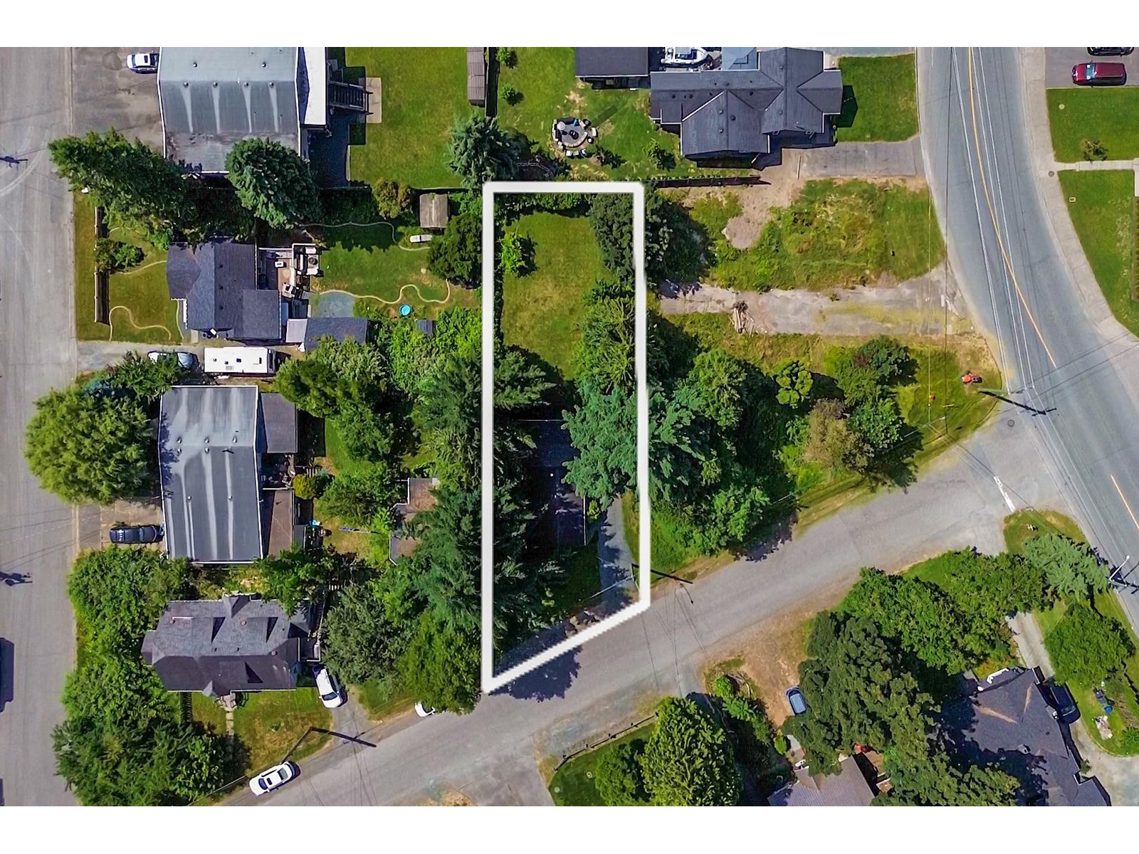 Photo 2 of 45728 Henderson Avenue Chilliwack Proper West, Chilliwack BC