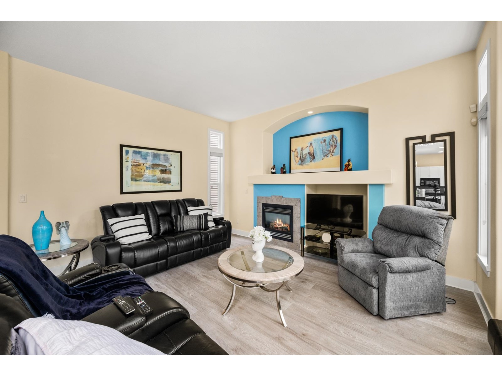 Photo 8 of 6085 165 A Street, Surrey BC
