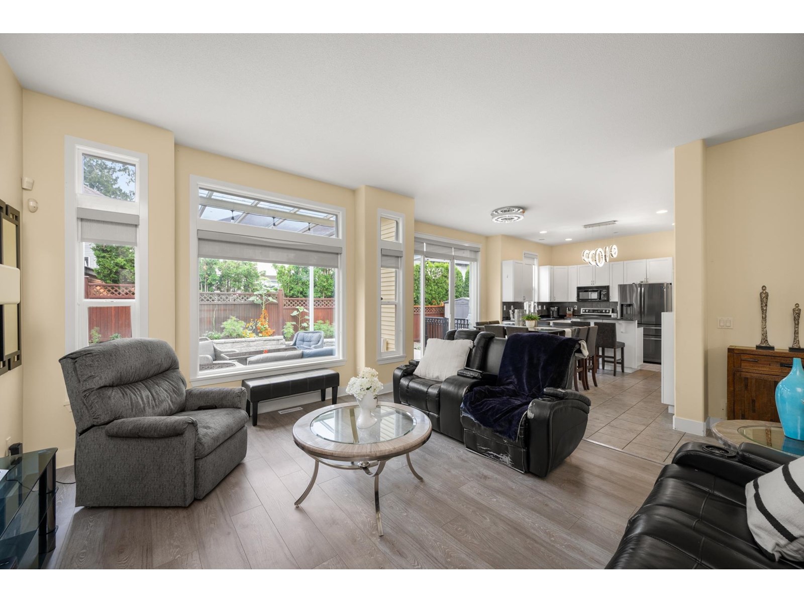 Photo 9 of 6085 165 A Street, Surrey BC