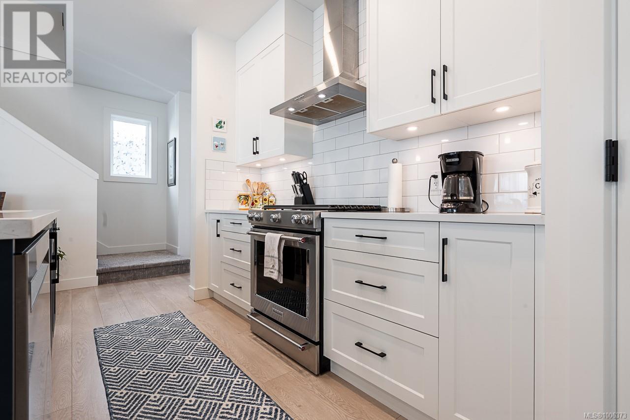 3388 RYDER HESJEDAL WAY - Image 23