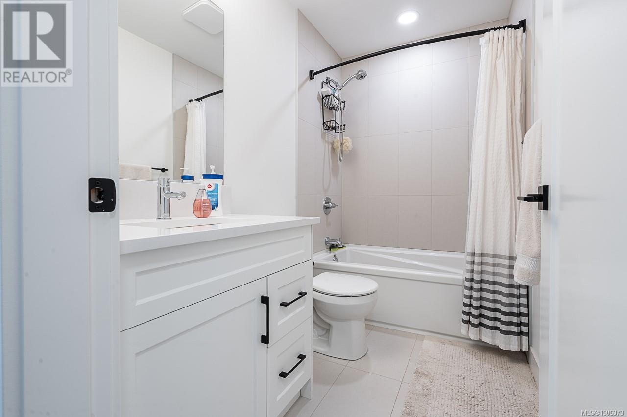 3388 RYDER HESJEDAL WAY - Image 32