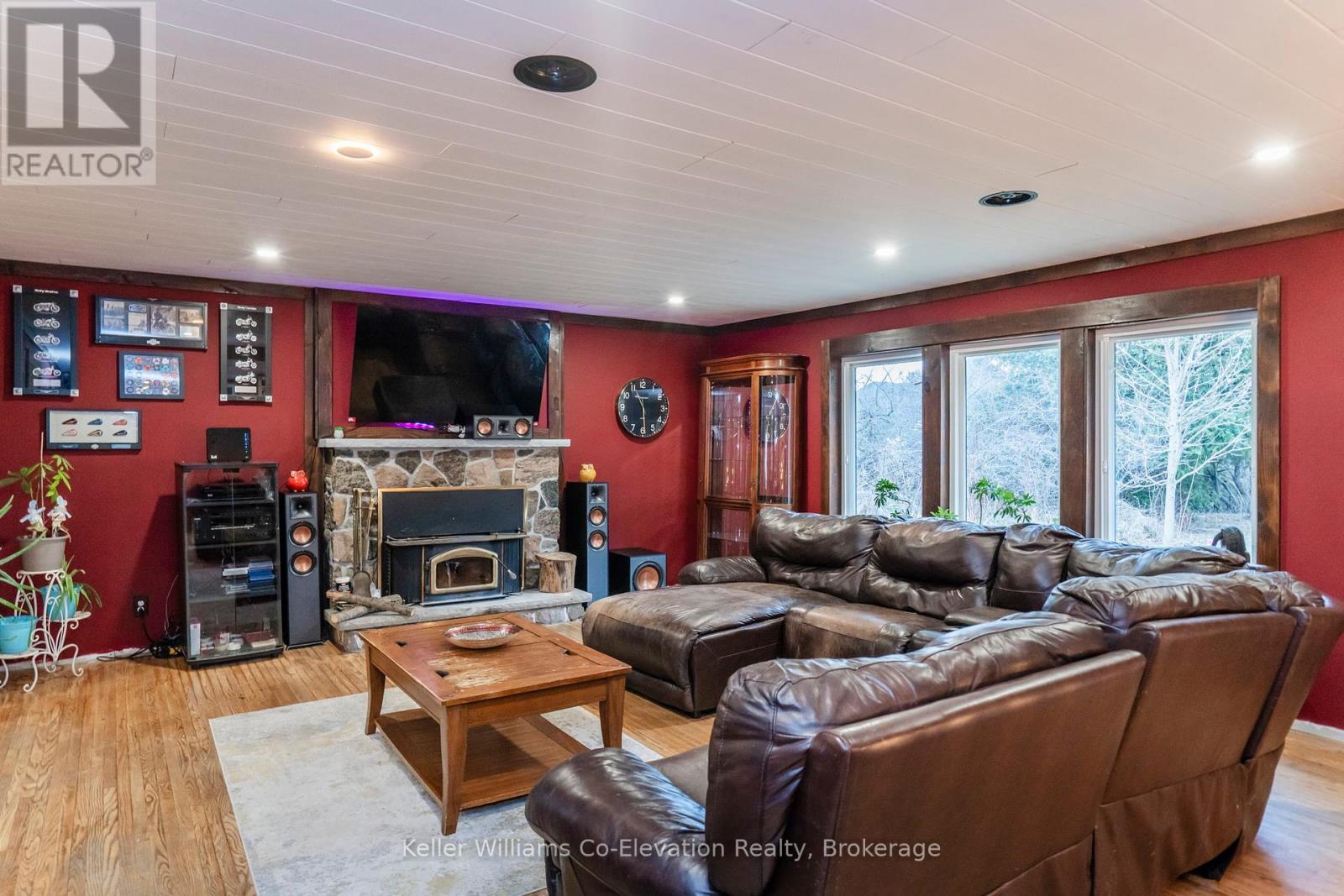 Photo 23 of 4684 10th Side Road, Essa ON