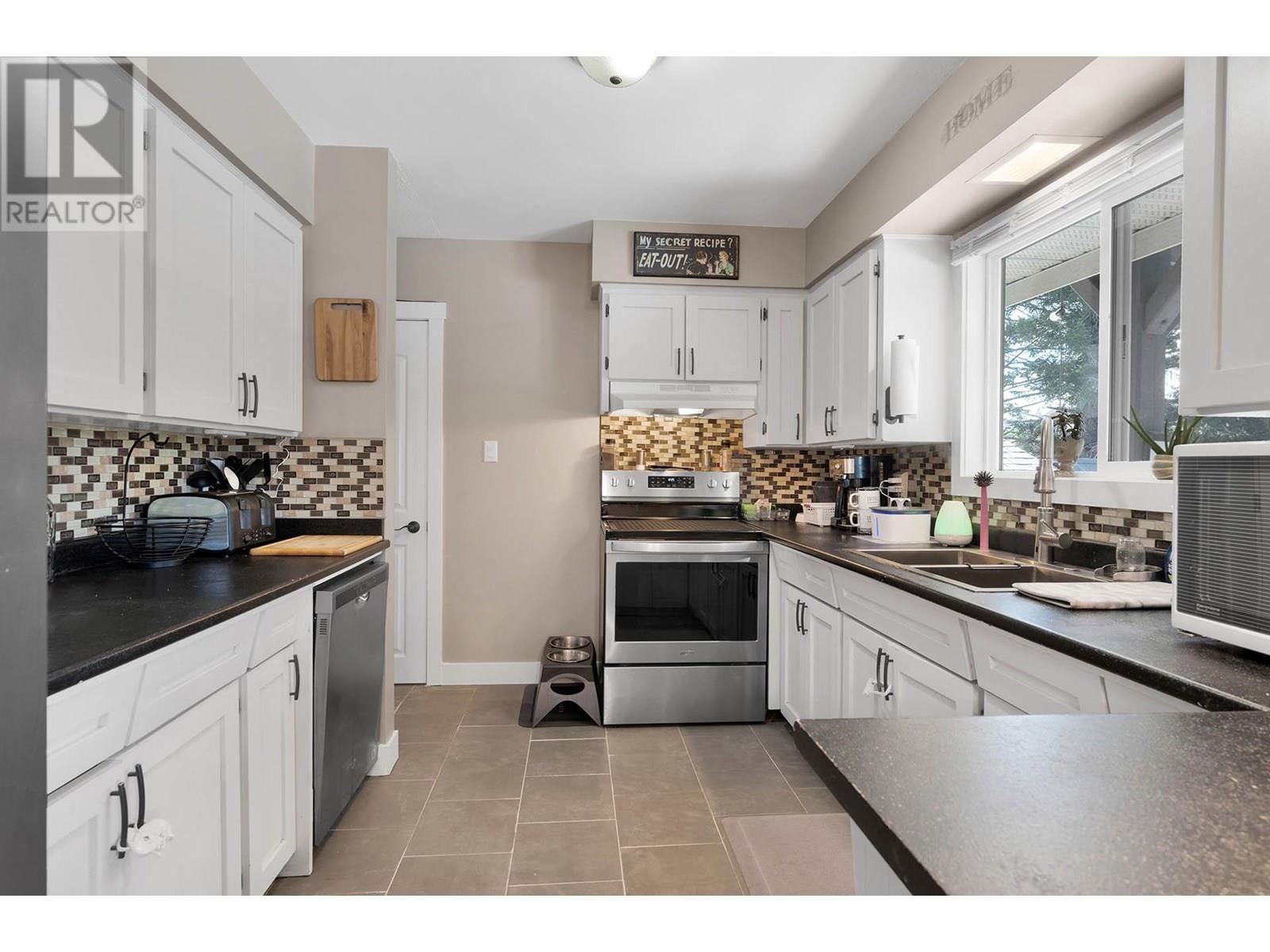 Photo 29 of 629 Richmond Avenue, Kamloops BC