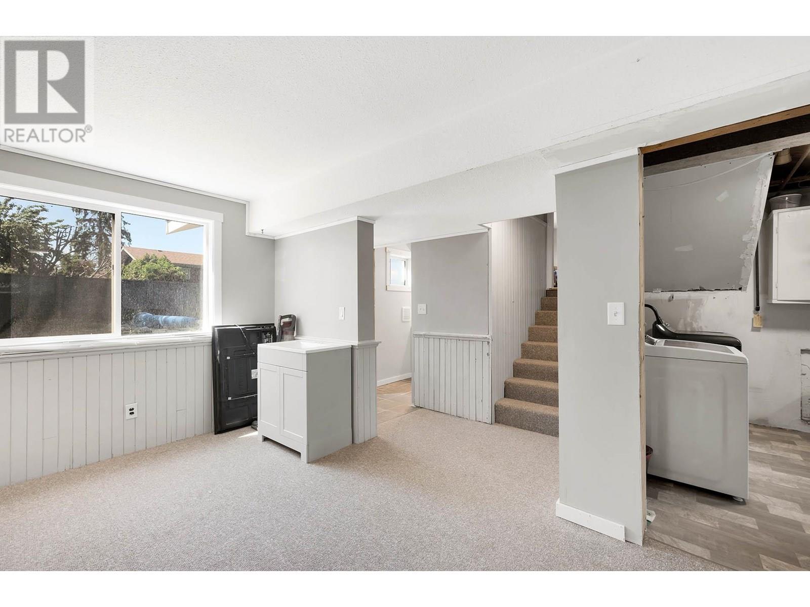 Photo 11 of 629 Richmond Avenue, Kamloops BC