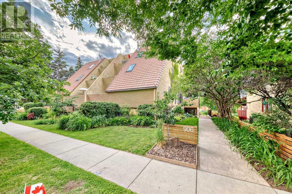 Single Family House for Sale in    Avenue NW Sunnyside Calgary 