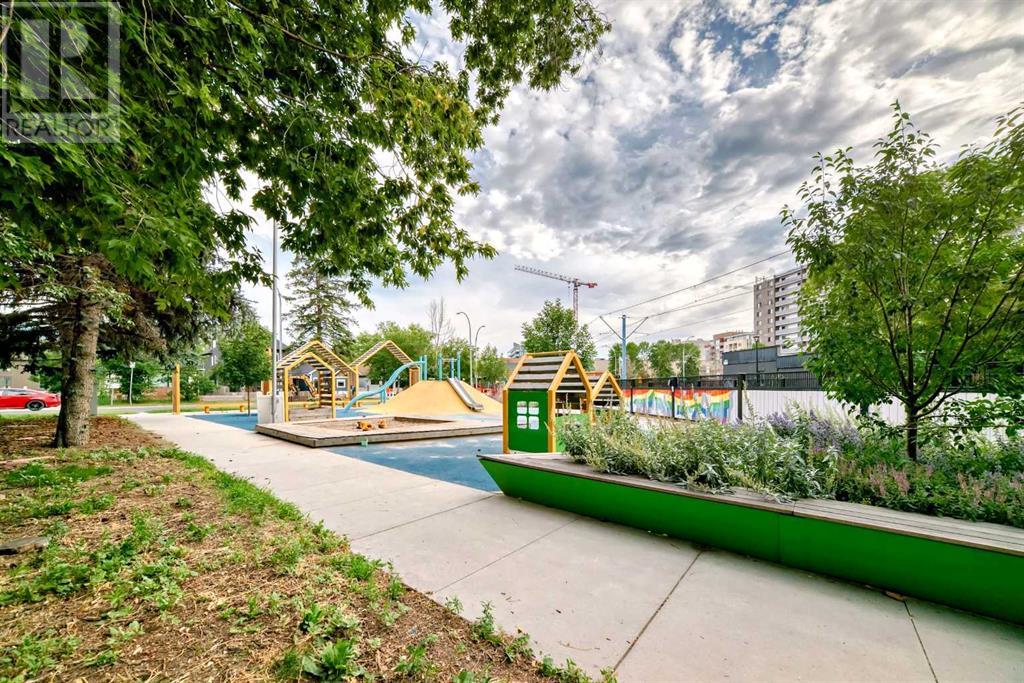 Single Family House for Sale in    Avenue NW Sunnyside Calgary 