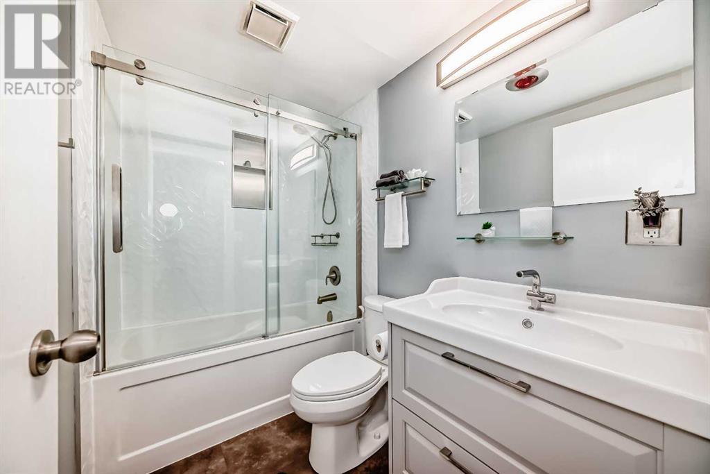 Single Family House for Sale in    Avenue NW Sunnyside Calgary 