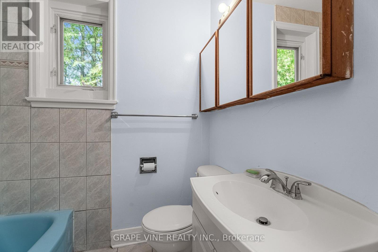 Photo 15 of 1210 Erie Avenue, Ottawa ON