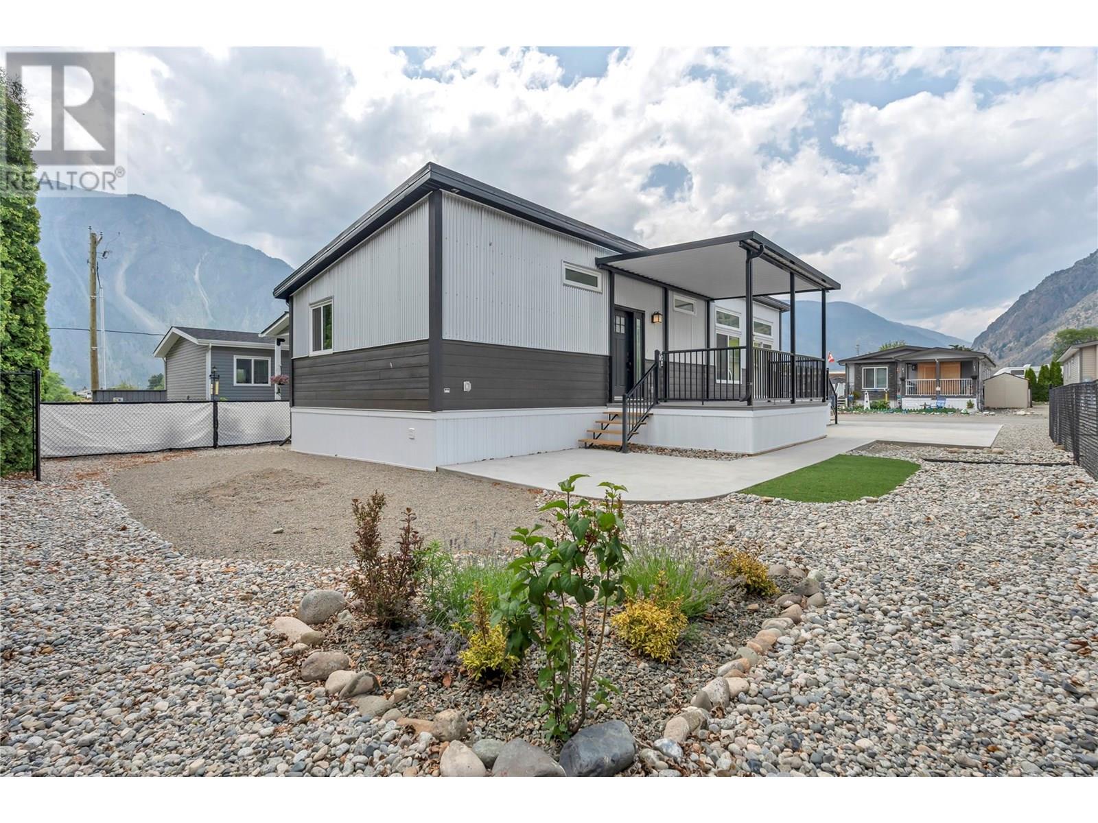 Photo 3 of 1118 Middle Bench Road Unit 10, Keremeos BC