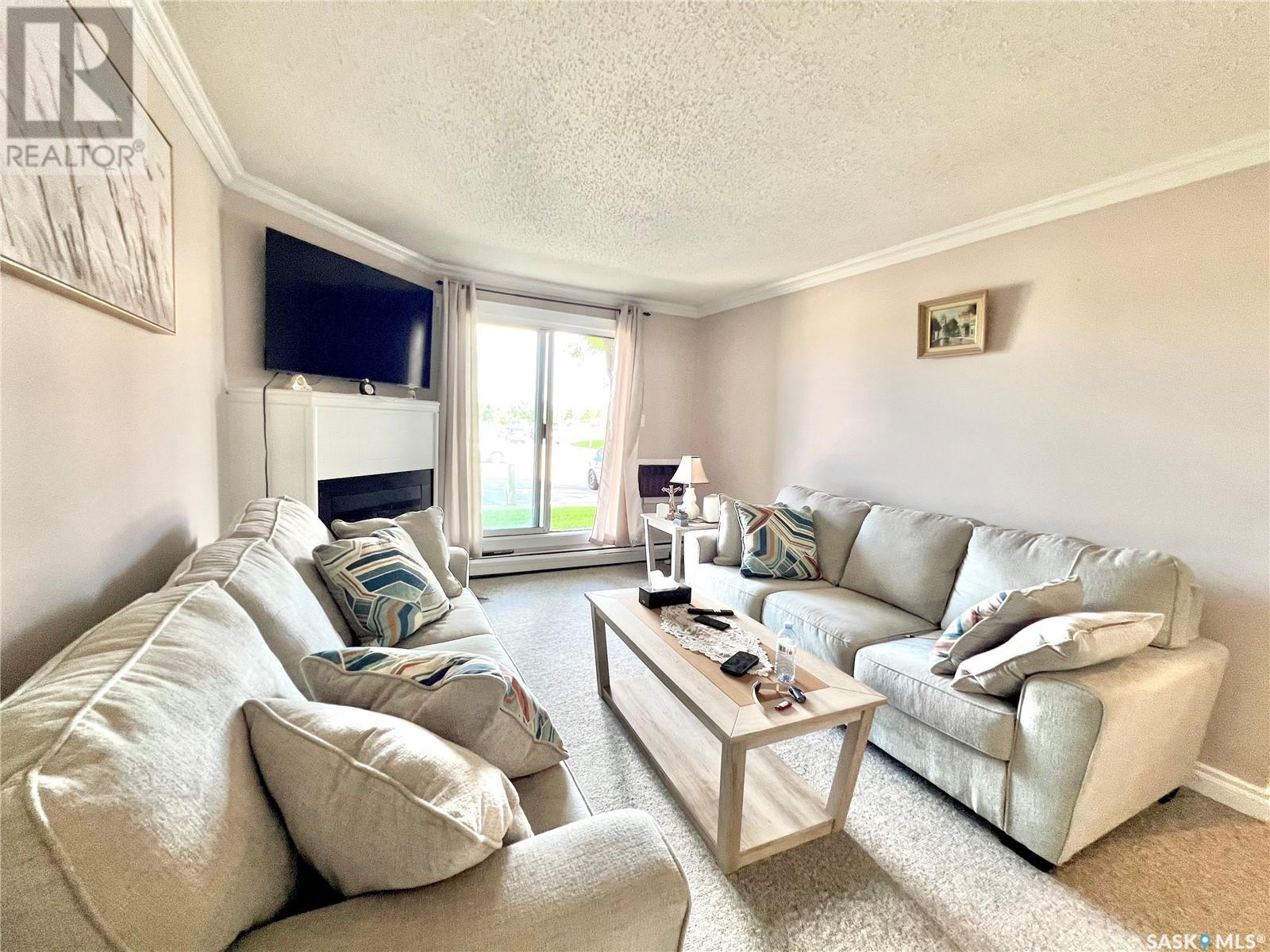 Single Family House Low rise for Sale in   Tait PLACE Saskatoon 