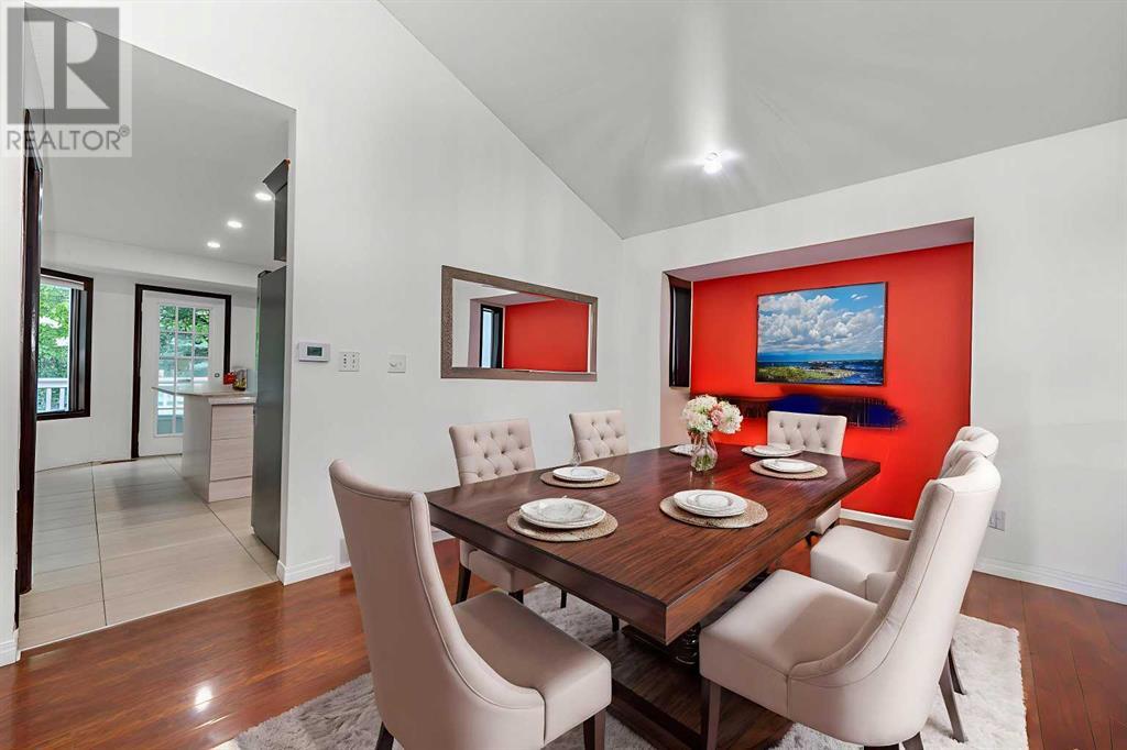 Single Family House 4 Level for Sale in  Riverglen Place SE Riverbend Calgary 