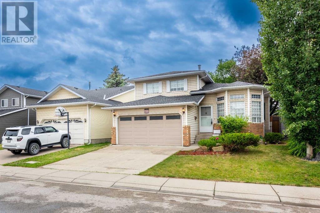 Single Family House 4 Level for Sale in  Riverglen Place SE Riverbend Calgary 