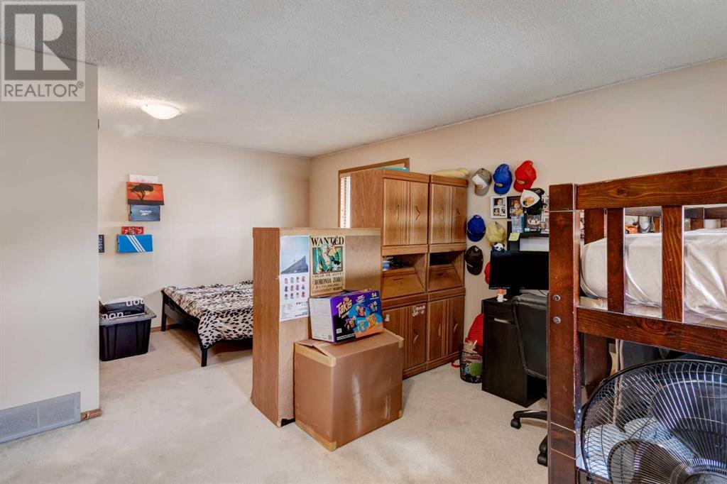 Single Family House Bi-level for Sale in  Whitworth Way NE Whitehorn Calgary 