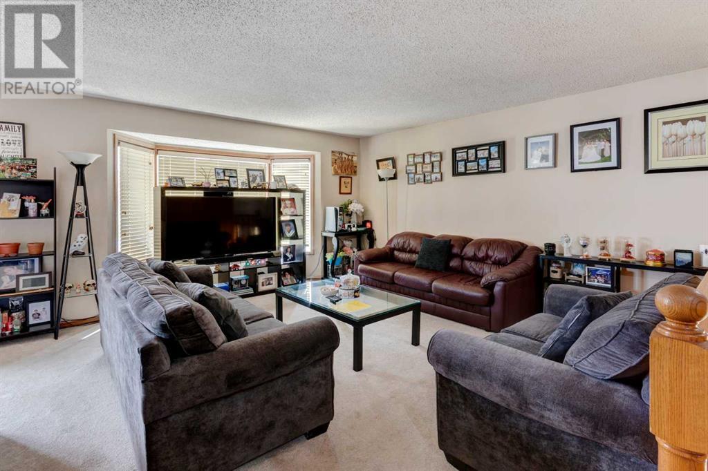 Single Family House Bi-level for Sale in  Whitworth Way NE Whitehorn Calgary 