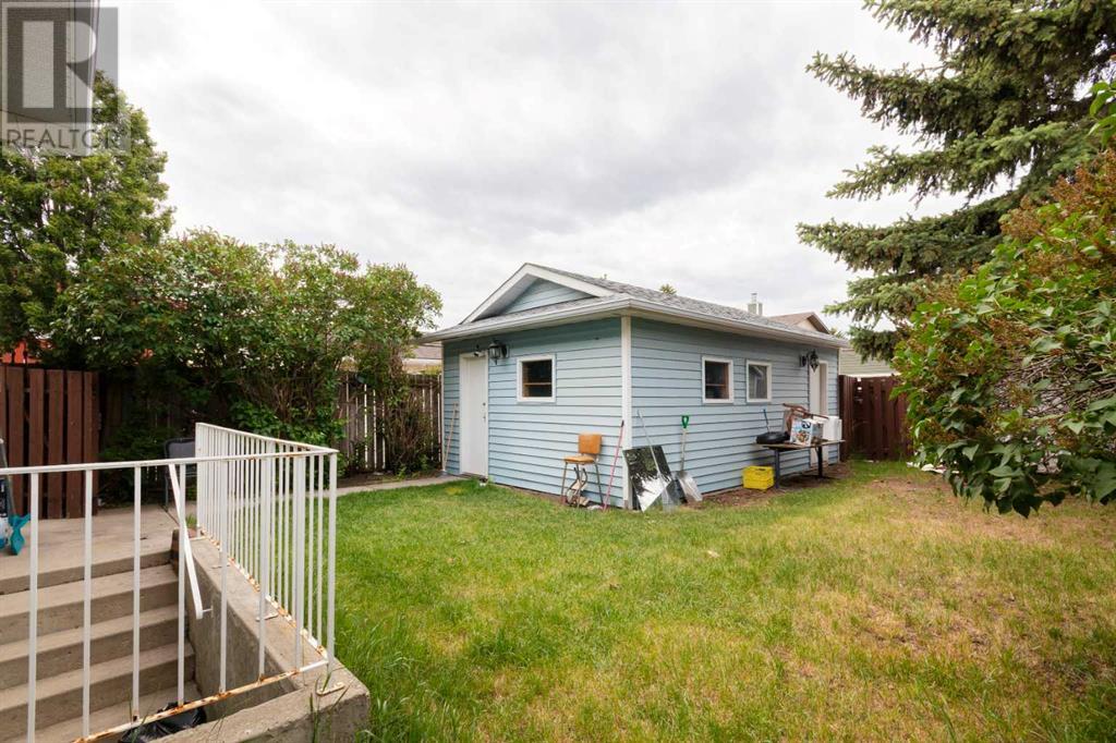 Single Family House Bi-level for Sale in  Whitworth Way NE Whitehorn Calgary 