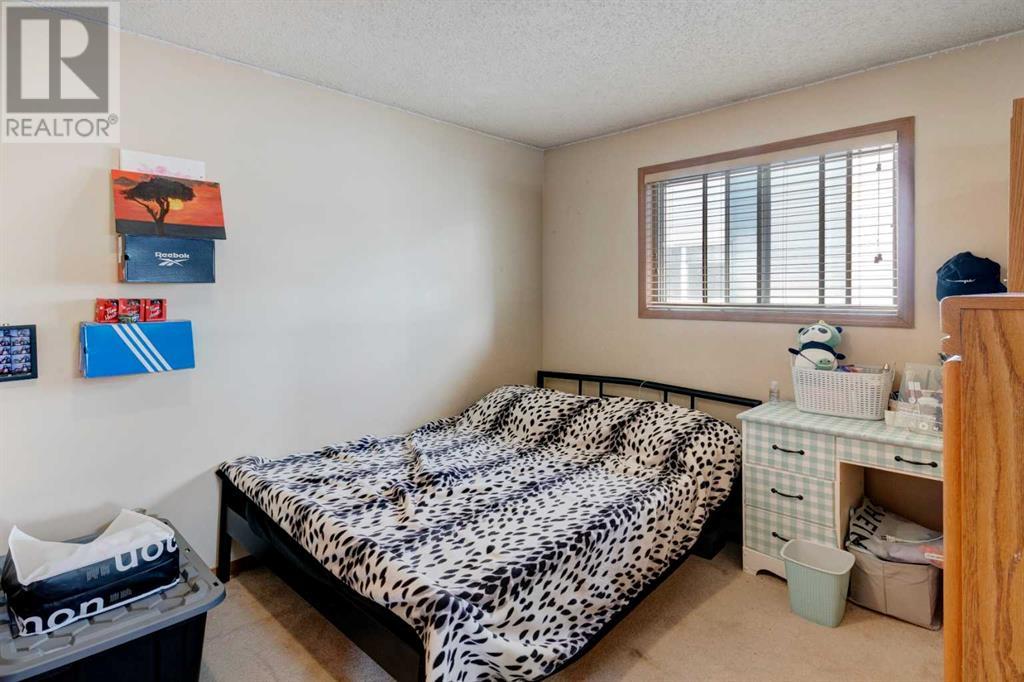 Single Family House Bi-level for Sale in  Whitworth Way NE Whitehorn Calgary 