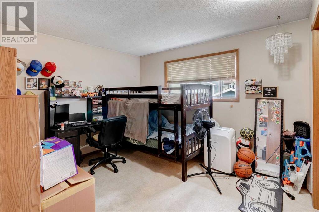 Single Family House Bi-level for Sale in  Whitworth Way NE Whitehorn Calgary 
