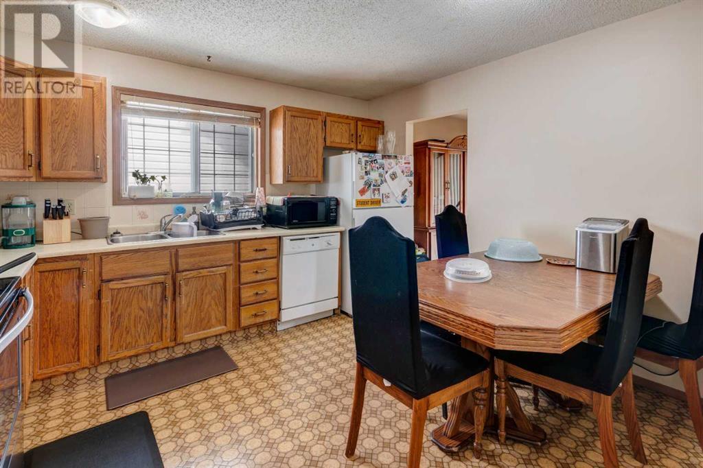 Single Family House Bi-level for Sale in  Whitworth Way NE Whitehorn Calgary 