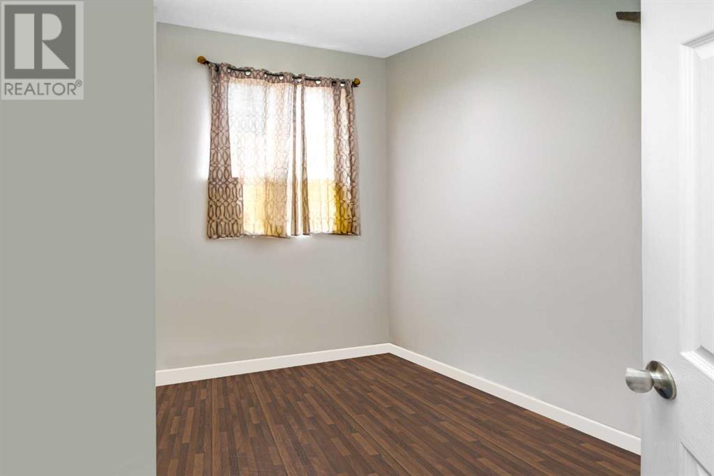Single Family House for Sale in   Tarawood Lane NE Taradale Calgary 