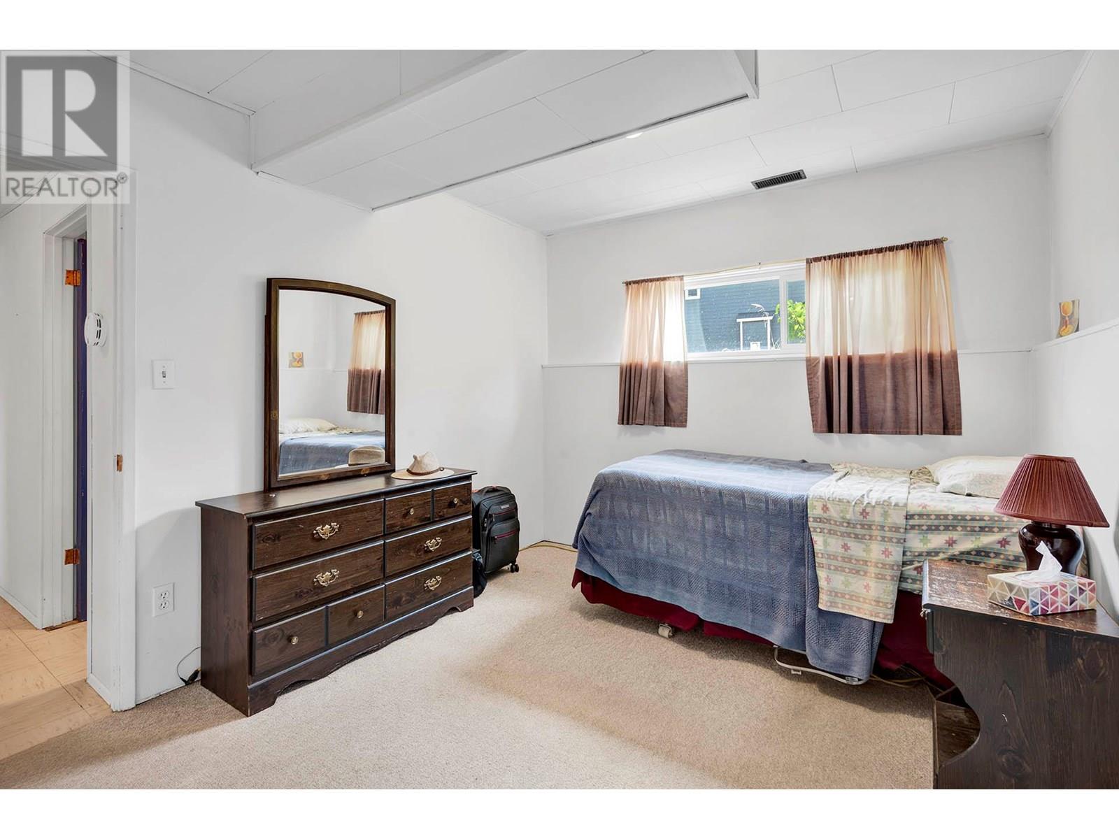 Photo 28 of 2311 Glenview Avenue, Kamloops BC