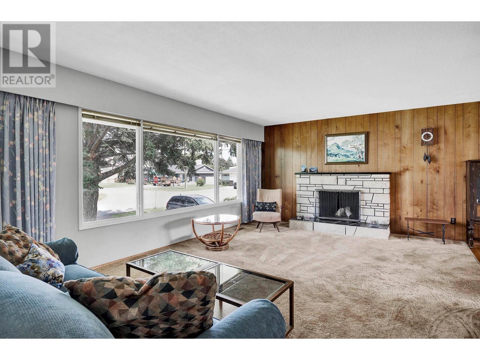 Photo 15 of 2311 Glenview Avenue, Kamloops BC