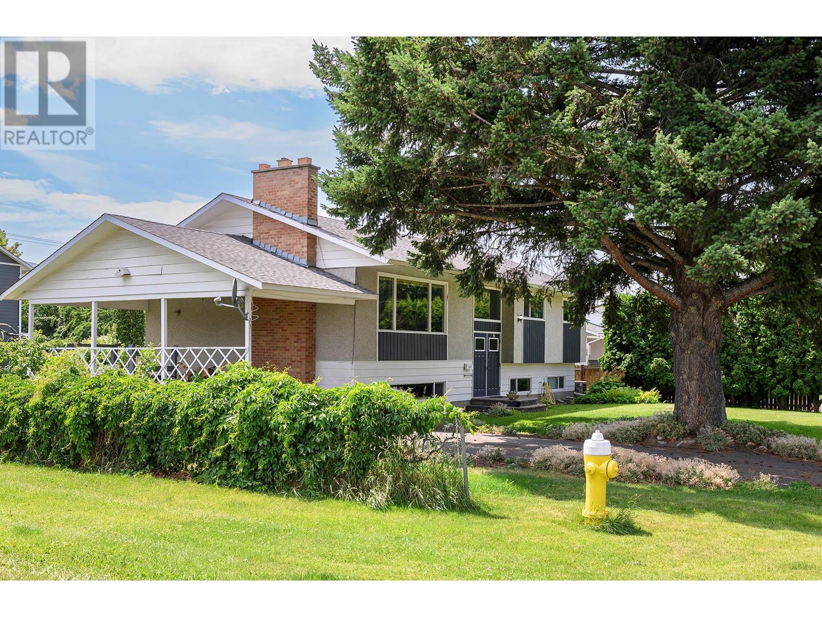 Photo 13 of 2311 Glenview Avenue, Kamloops BC