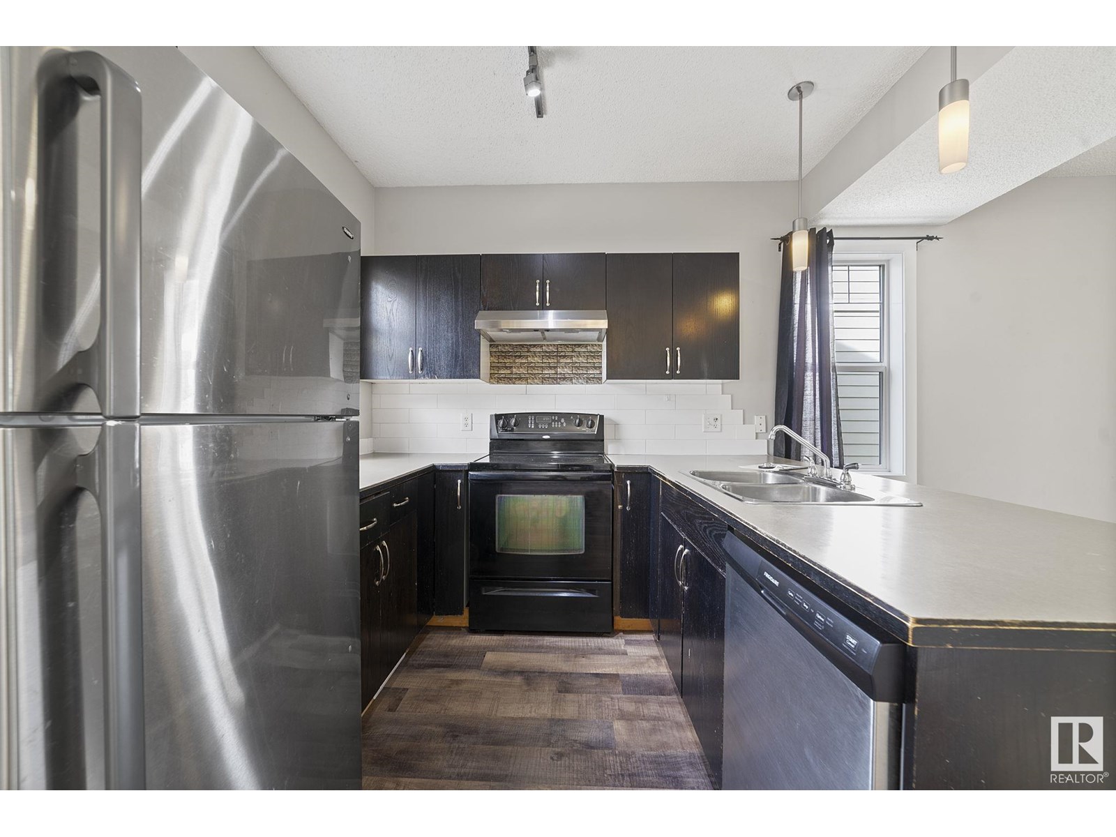 Single Family House for Sale in   NW NW Edmonton 