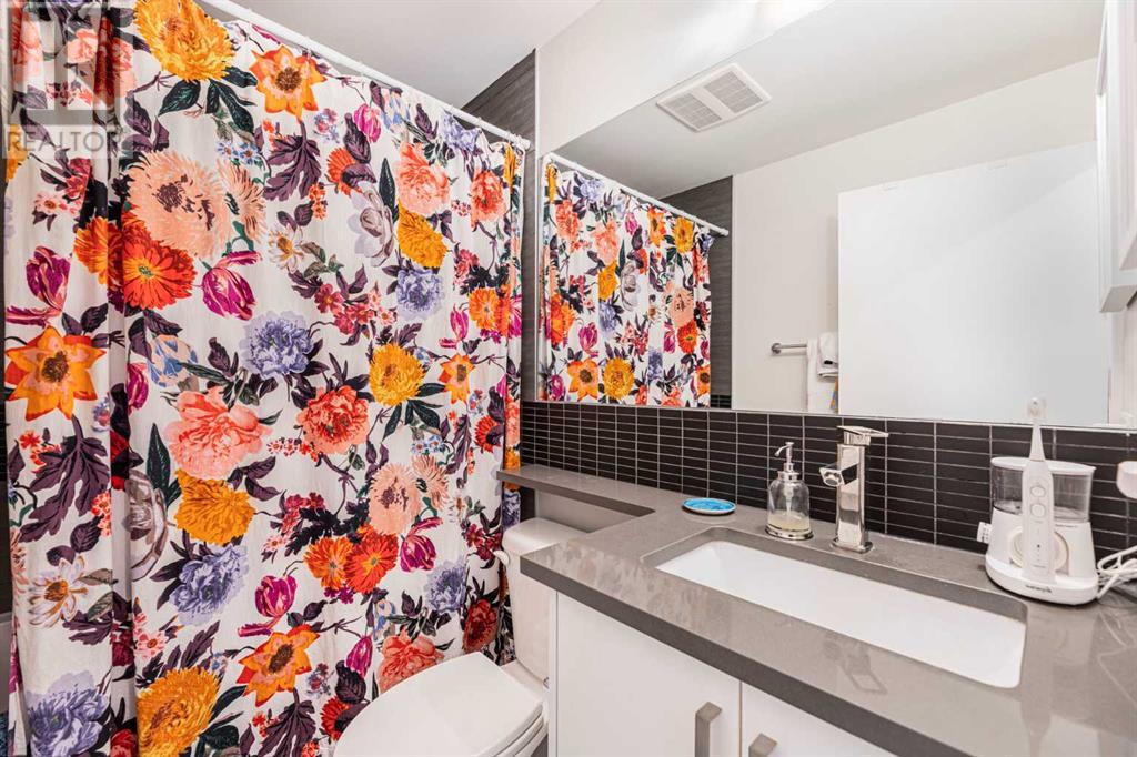 Single Family House for Sale in    Avenue NE Bridgeland/Riverside Calgary 