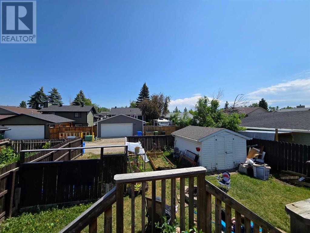 Single Family House Bi-level for Sale in  Castleridge Close NE Castleridge Calgary 