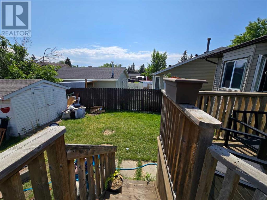 Single Family House Bi-level for Sale in  Castleridge Close NE Castleridge Calgary 