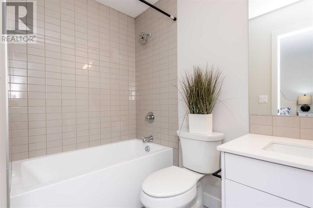 Single Family House for Sale in    Avenue NW West Hillhurst Calgary 