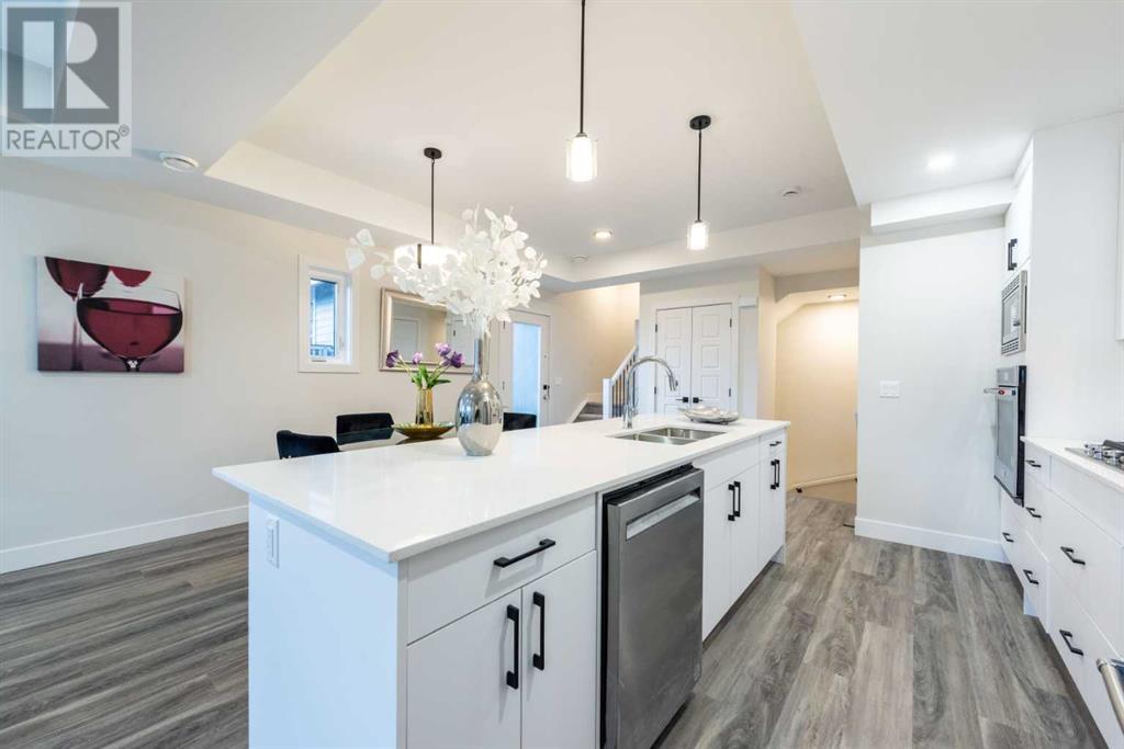 Single Family House for Sale in    Avenue NW West Hillhurst Calgary 