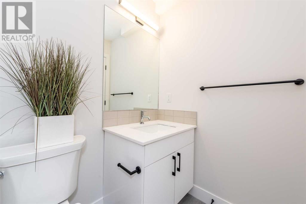 Single Family House for Sale in    Avenue NW West Hillhurst Calgary 